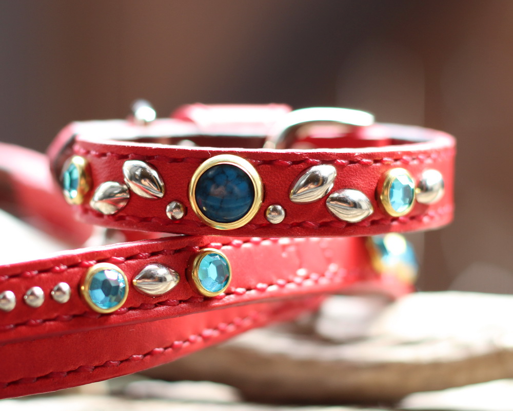 15mm幅の赤い小型犬用革首輪　チワワのALちゃんのオーダーメイド品