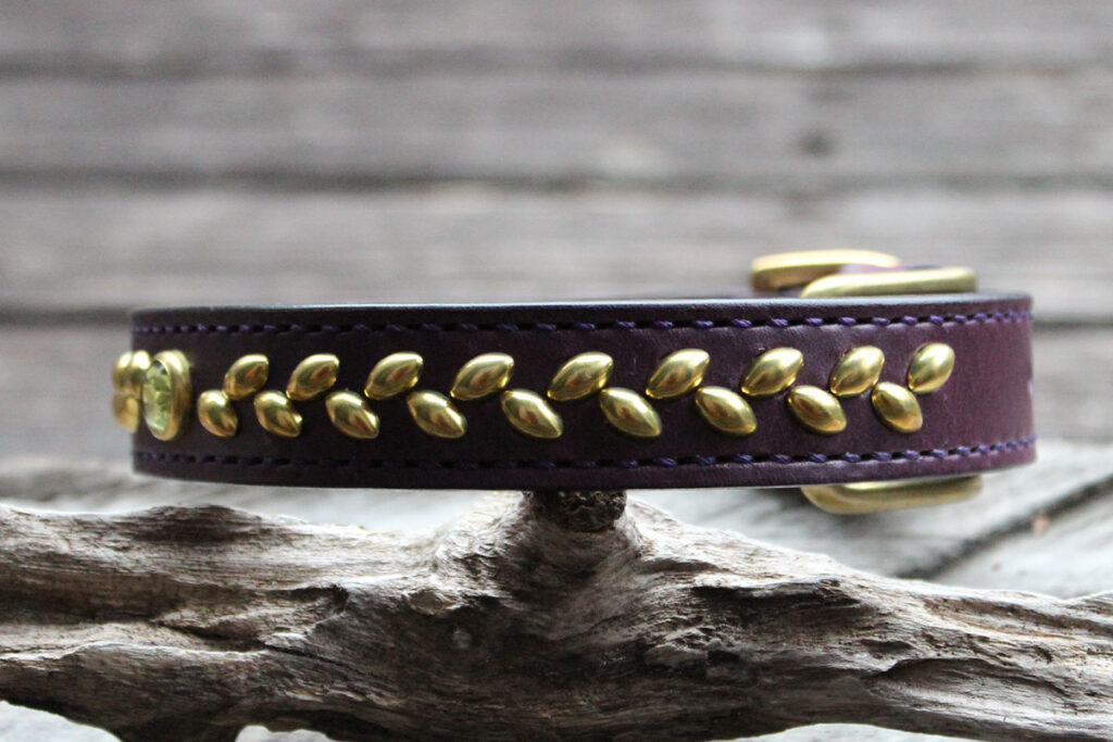 紫革中型犬・大型犬首輪真鍮バックル